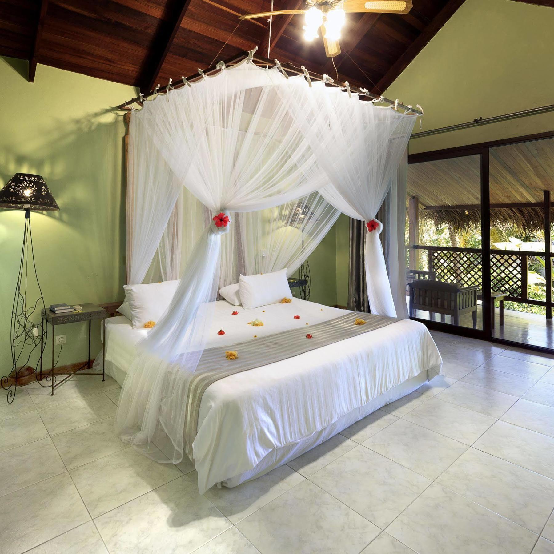 Nosy Be Hotel & Spa Ambaro エクステリア 写真