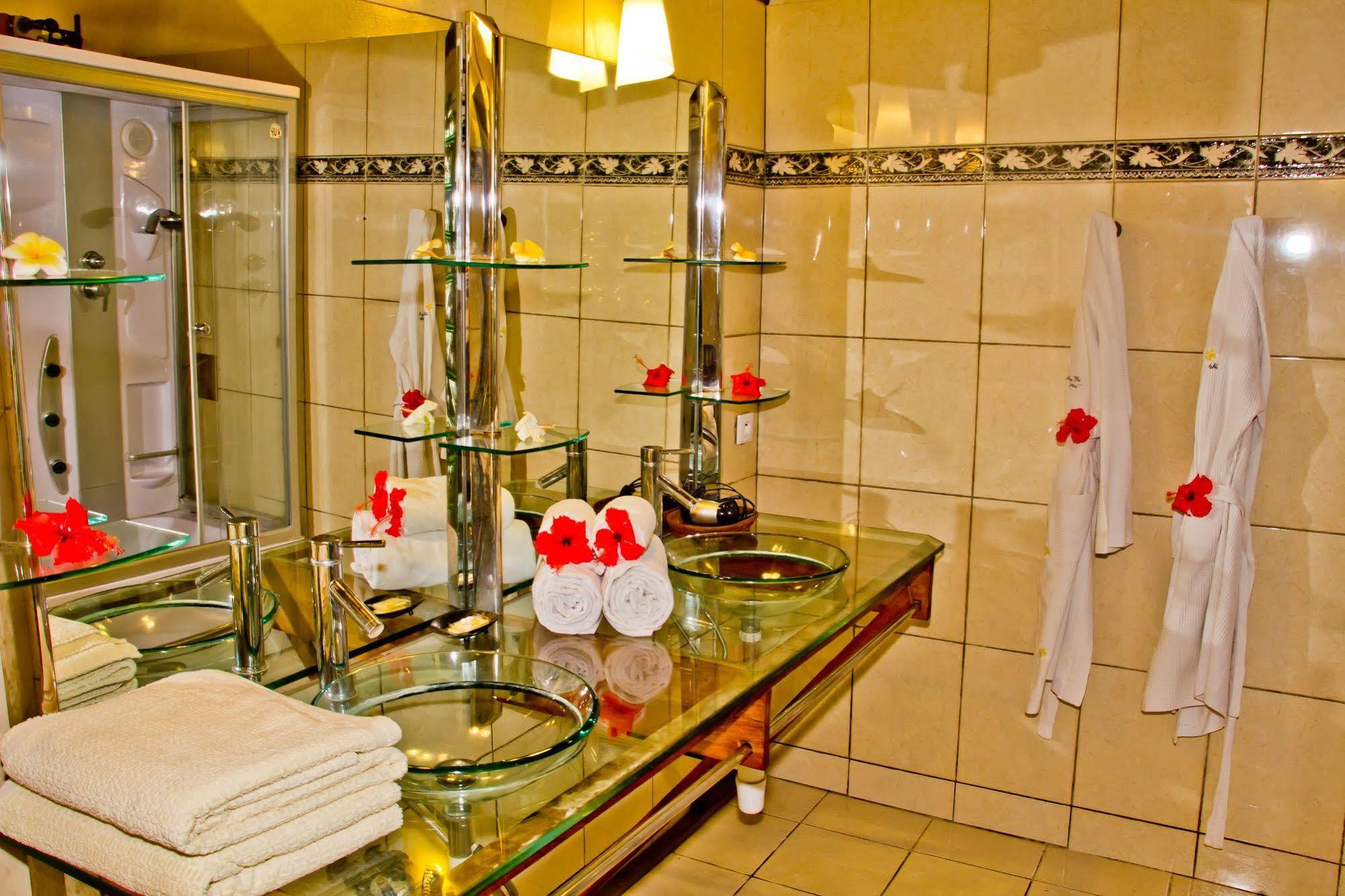 Nosy Be Hotel & Spa Ambaro エクステリア 写真