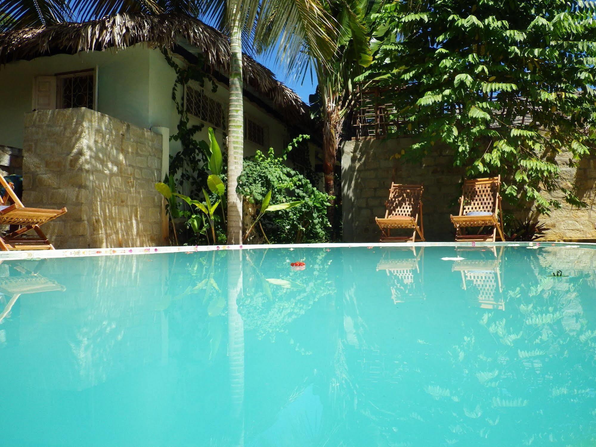 Nosy Be Hotel & Spa Ambaro エクステリア 写真