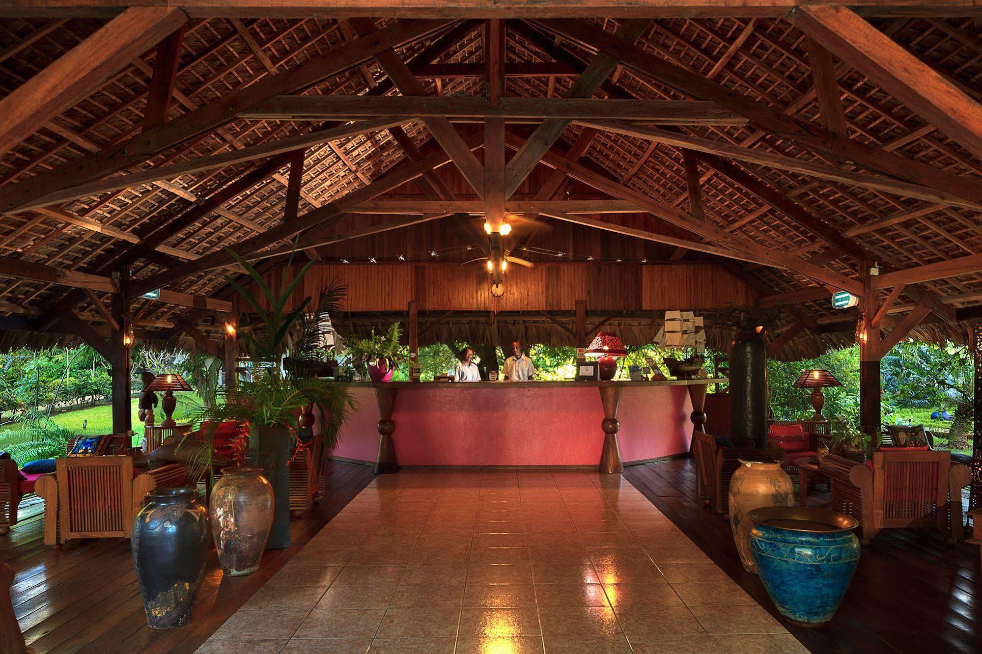 Nosy Be Hotel & Spa Ambaro エクステリア 写真