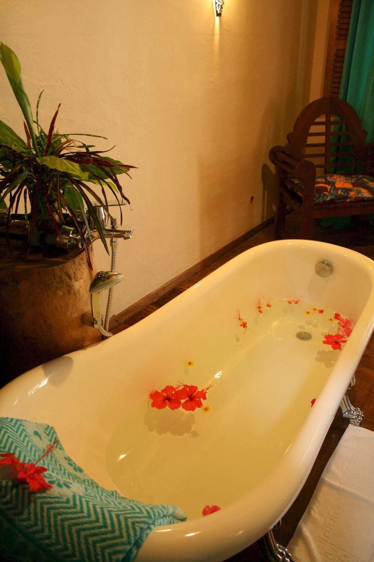 Nosy Be Hotel & Spa Ambaro エクステリア 写真